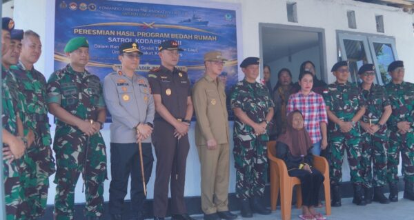 Wali Kota Hengky Honandar Puji Bedah Rumah Satrol Kodaeral VIII: Bukti Nyata TNI Hadir untuk Rakyat