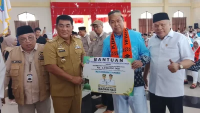 Mewakili Ketua DPRD Sulut, Amir Liputo Dampingi Gubernur Yulius Selvanus Lepas 394 Jamaah Haji