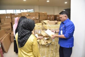 Universitas Tadulako Palu Terima Hibah 4.000 Buku dari Penerbit China