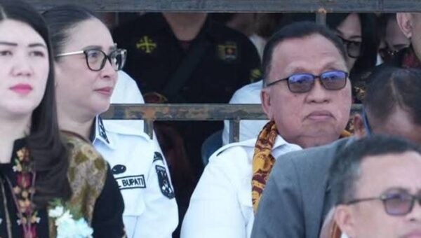 Robby Dondokambey – Vanda Sarundajang Kompak Hadiri Perayaan Paskah Nasional 2026