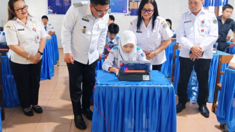 Wakil Wali Kota Randito Maringka Buka TKA 2026 di SMPN 1 Bitung, Ratusan Siswa Antusias
