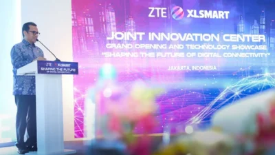 Wakil Menteri Komunikasi dan Digital (Wamenkomdigi) Nezar Patria, saat menyampaikan sambutan dalam acara Grand Opening and Technology Showcase 'Shaping The Future of Digital Connectivity'