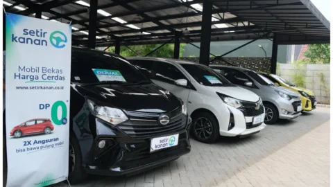 Pameran Mobil Bekas Setir Kanan di Manado, Tawarkan DP 0 Persen hingga Gratis Servis