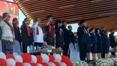 Robby Dondokambey Pertegas Komitmen untuk Pendidikan di Minahasa