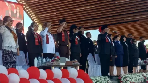Robby Dondokambey Pertegas Komitmen untuk Pendidikan di Minahasa