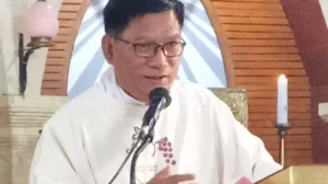 Umat Katolik Langowan Diajak Pahami Ajaran Tentang Tritunggal