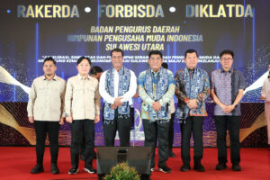 Mentan Andi Amran Bersama Gubernur Yulius Selvanus dan Wagub Victor Mailangkay Hadiri Rakerda HIPMI Sulut