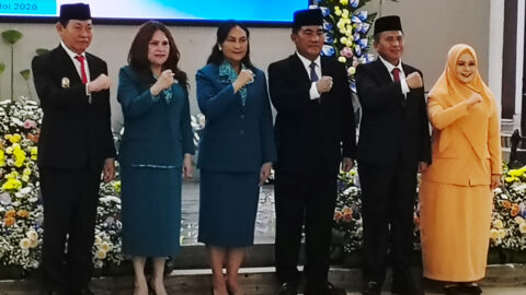 Tahlis Gallang Resmi Dilantik Jadi Sekprov Sulut, Yulius Selvanus Sampaikan Pesan Penting