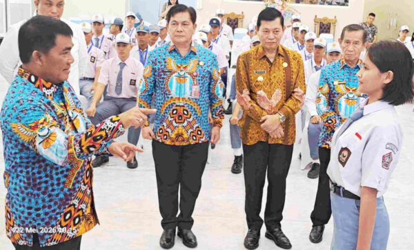 Gubernur Yulius Selvanus Tentukan 6 Calon Paskibraka Nasional, Berikut Nama-namanya 1 Gubernur Yulius Selvanus Tentukan 6 Calon Paskibraka Nasional, Berikut Nama-namanya