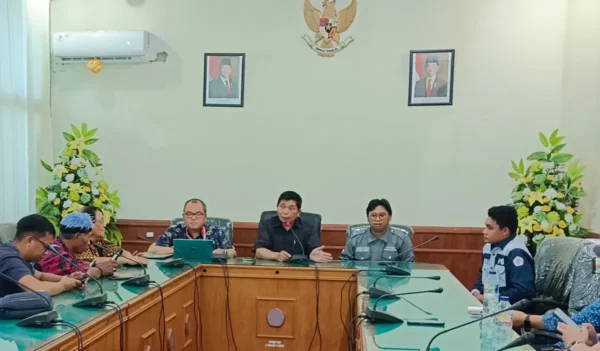 Polemik Demo di Polda Sulut: Unsrat Klarifikasi Status Mahasiswa dan Siap Panggil Dosen Terlibat 8 Polemik Demo di Polda Sulut: Unsrat Klarifikasi Status Mahasiswa dan Siap Panggil Dosen Terlibat