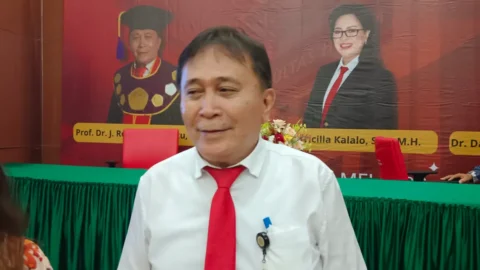 Unggul Telak! Prof Ronald Mawuntu Terpilih Jadi Dekan Fakultas Hukum Unsrat Manado