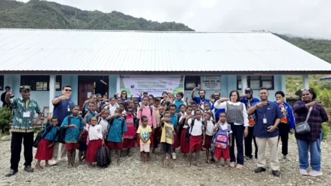 Pegadaian Wujudkan Gold Generation, Bantu Pendidikan Anak Papua Pegunungan
