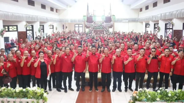 PDIP Minsel Mantapkan Soliditas, Olly Dondokambey Tekankan Semangat Melayani Rakyat 10 PDIP Minsel Mantapkan Soliditas, Olly Dondokambey Tekankan Semangat Melayani Rakyat