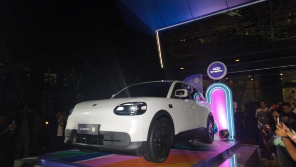 Chery Indonesia meluncurkan Chery Q sebagai kendaraan listrik ketiganya di pasar Indonesia dalam seremoni yang berlangsung di Jakarta pada Senin (18/5). (Xinhua)