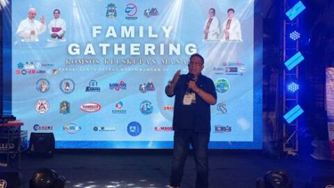 Catatan Dibalik Suksesnya Family Gathering Komsos Keuskupan Manado