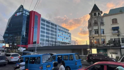 Kawasan Marina Plaza Jalan Pierre Tendean Boulevard Manado