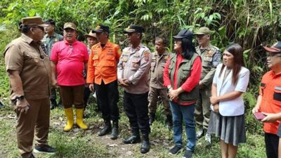 Robby Dondokambey Kunjungi Posko Pencarian Korban Hilang di Desa Kayuuwi