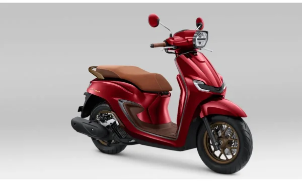 Warna Baru, Gaya Baru: Honda Stylo 160 Tampil Lebih Eksklusif 1 Warna Baru, Gaya Baru: Honda Stylo 160 Tampil Lebih Eksklusif