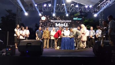 Hengky Honandar Buka UMKM Expo ke-6 STIE Petra, Tekankan Inovasi sebagai Kunci Daya Saing