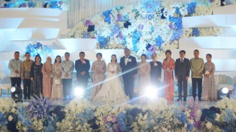Hengky Honandar-Ellen Sondakh Hadiri Pernikahan Putra Ketiga Gubernur Sulut di Grand Kawanua
