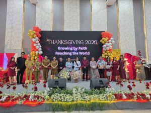 Ellen Honandar Sondakh Ajak Generasi Muda Bitung Tumbuh Berkarakter di Thanksgiving Ceremony Generasi Bintang