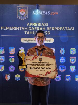 Bitung Ukir Prestasi! Wali Kota Hengky Honandar Bawa Pulang Penghargaan Terbaik I Pengendalian Inflasi se-Sulawesi
