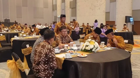 Wali Kota Manado Andrei Angouw Hadiri Kegiatan SERASI, Sebut Kesehatan Sebagai Investasi Bangsa