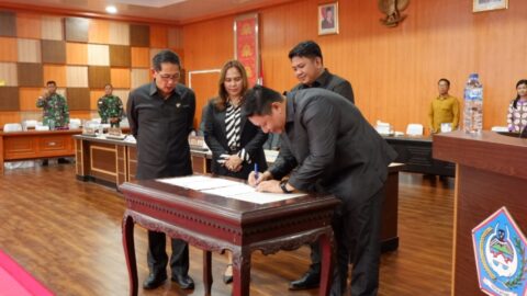 DPRD Bitung Tetapkan Rekomendasi LKPJ 2025, Hengky Honandar Ajak Semua Elemen Bersatu Bangun Daerah