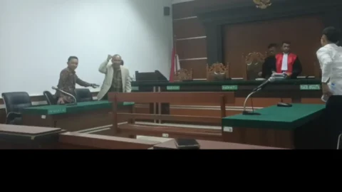 Takbir Hanafi Saleh Pecah di Ruang Sidang, Praperadilan Kartini Gagansa Dikabulkan