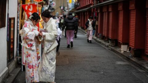 Angka Kedatangan Wisatawan dari China Daratan ke Jepang Turun 56,8 Persen pada April