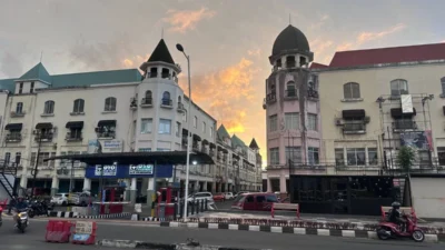 Kawasan Marina Plaza Manado