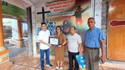 KKK Salurkan Bantuan Rp25 Juta untuk Jemaat KGPM di Sitaro, Wujud Nyata Semangat Mapalus