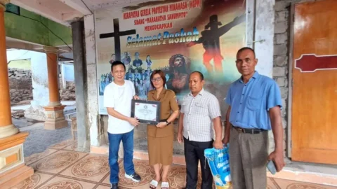 KKK Salurkan Bantuan Rp25 Juta untuk Jemaat KGPM di Sitaro, Wujud Nyata Semangat Mapalus