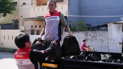 Pertamina Salurkan Ratusan Paket Sembako Sambut May Day 2026 di Sulsel