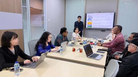 Kaum Muda China Bangun Karier, Koneksi, dan Harapan di Indonesia