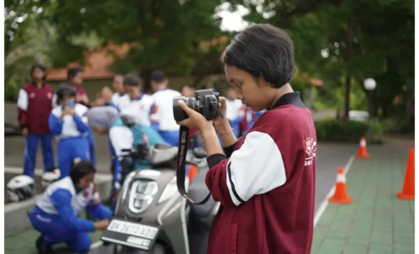 Viral di TikTok? AHM Tantang Gen Z Bikin Film Safety Riding