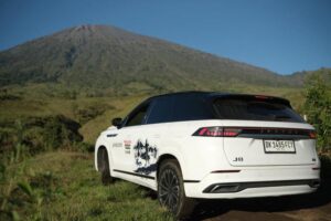 Jaecoo J7 dan J8 Jadi Lead Car dalam Ajang Rinjani100, Buktikan Performa di Alam