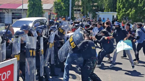 Uji Kesiapsiagaan Darurat, Bandara Sam Ratulangi Simulasikan Kecelakaan Pesawat dan Ancaman Bom