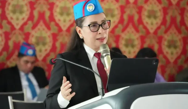 Vanda Sarundajang: Hukum Tua Terpilih Dituntut Profesional, Kuasai Manajemen dan Kepemimpinan Desa