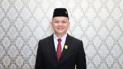 Tokoh Muda Sulut Medy Lensun Jadi Moderator Seminar Nasional UNAS–ADKASI