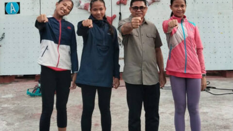 Mengawal Mimpi Atlet Sitaro, Plt Bupati Hironimus Makainas Tinjau Training Center Jelang Kejurnas