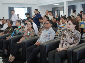 Plt Bupati Heronimus Makainas Bangga, Empat Putra Sitaro Masuk FK UNIMA