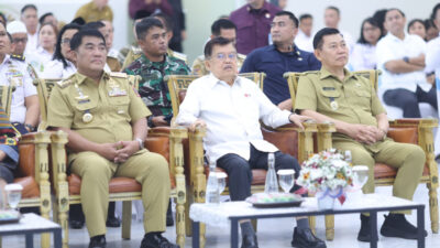 Jusuf Kalla dan Gubernur Yulius Selvanus Serukan Penguatan Gerakan Kemanusiaan PMI