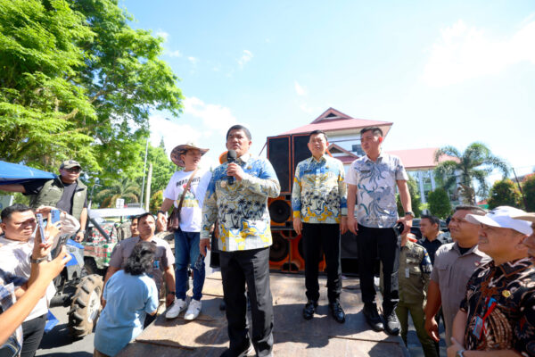 Dari MBG hingga Pertambangan Rakyat, Gubernur Yulius Selvanus Jawab Aspirasi Massa Pragib
