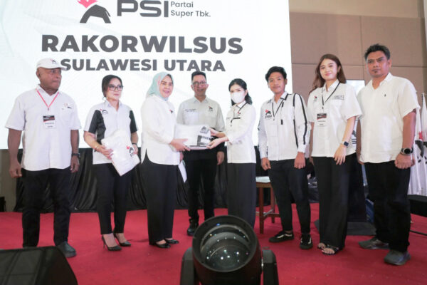 Monica Tambajong Tegaskan PSI Manado Bentuk Ranting di Seluruh Kelurahan, Siap Hadapi Pemilu 2029