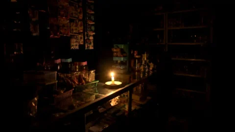 Aktivitas Terganggu, Usaha Merugi: Sebagian Warga Minahasa Utara Soroti Pemadaman Listrik Berulang
