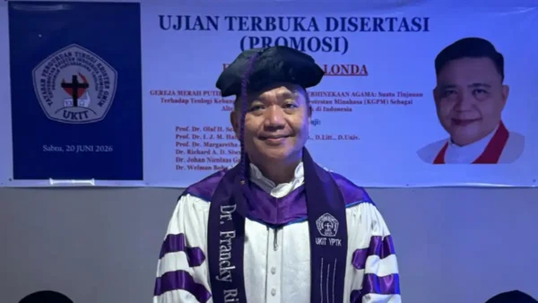 Ketua Umum KGPM Gbl Francky Riko Londa Raih Gelar Doktor, Angkat Teologi Kebangsaan dan Kebhinekaan Indonesia 8 Ketua Umum KGPM Gbl Francky Riko Londa Raih Gelar Doktor, Angkat Teologi Kebangsaan dan Kebhinekaan Indonesia
