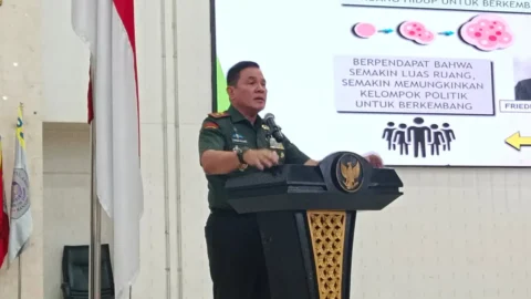 Pengakuan Menyentuh Mayjen Rano Tilaar: “Kalau Saya Bisa Berdiri Seperti Saat Ini, Itu Juga karena Unsrat”