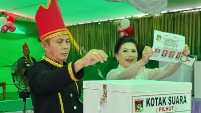 Fakta Menarik Kemenangan Nicolaus Tangapo di Pilhut Pineleng Dua: Sportivitas Petahana hingga The Power of Emak-emak