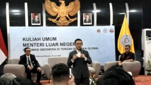 Bicara di Bibir Pasifik, Menlu Sugiono Ungkap Peran Strategis Unsrat dalam Diplomasi Dunia